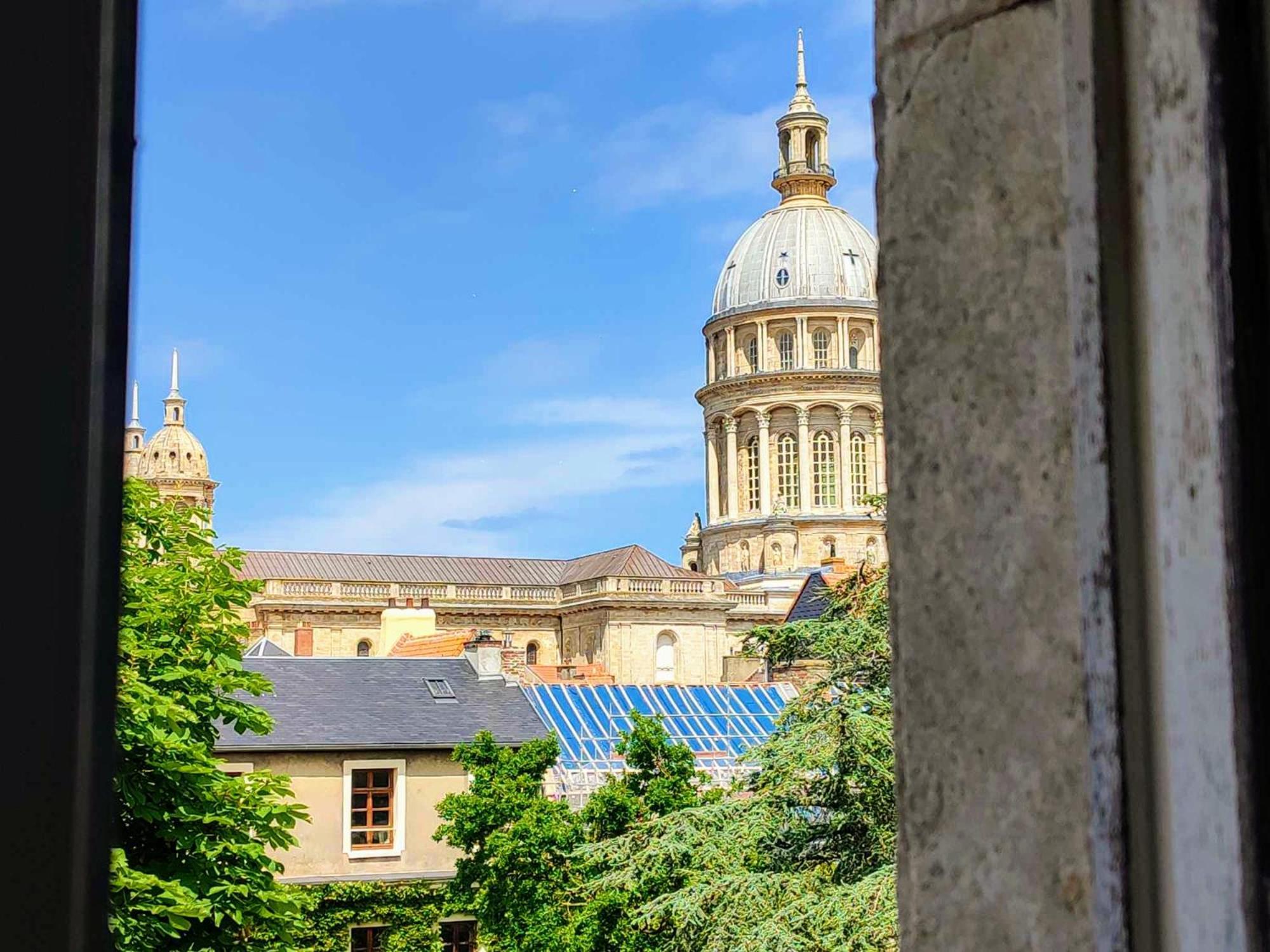 Vue Basilique, Au Coeur De La Vieille Ville Boulogne-sur-Mer Exterior foto